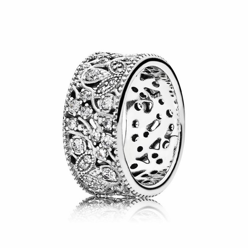 Pandora Shimmering Leaves Statement Ring Ireland - Sterling Silver/Cubic Zirconia - 318290UFE